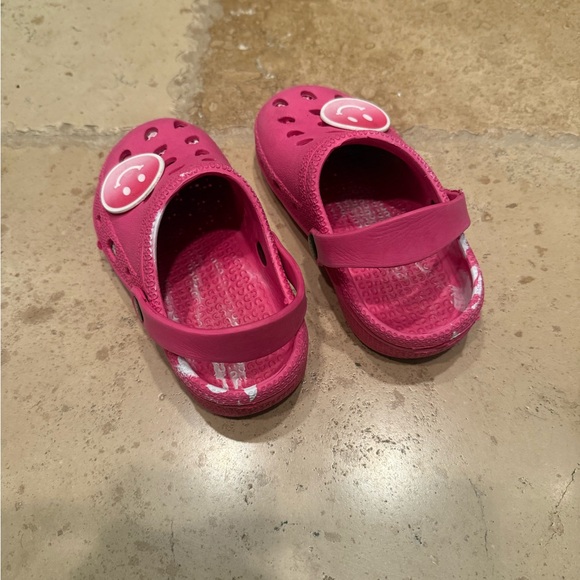 Pink Clogs - Picture 4 of 5